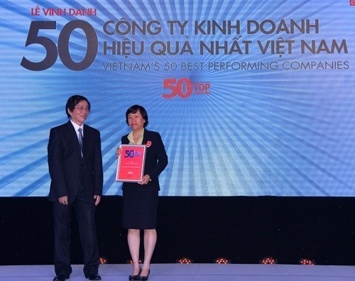 CT. HĐQT  Công ty CP Đường Ninh Hòa nhận giải